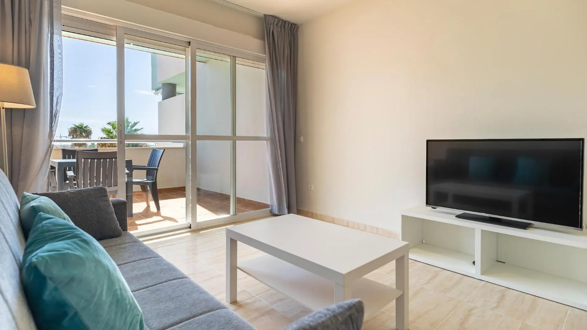 Lovely Apartment In Almerimar With Kitchen