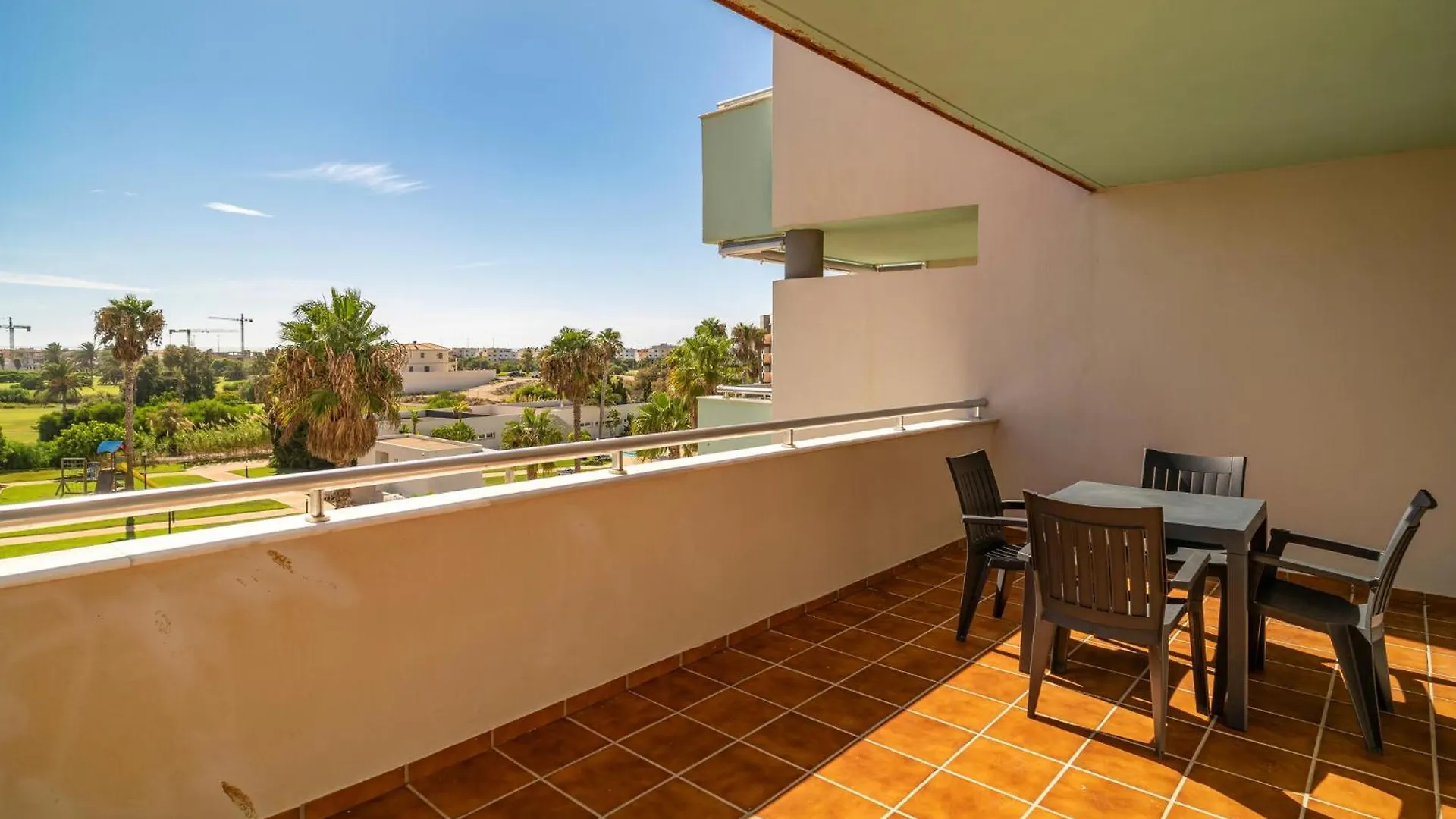 Lovely Apartment In Almerimar With Kitchen 0*,