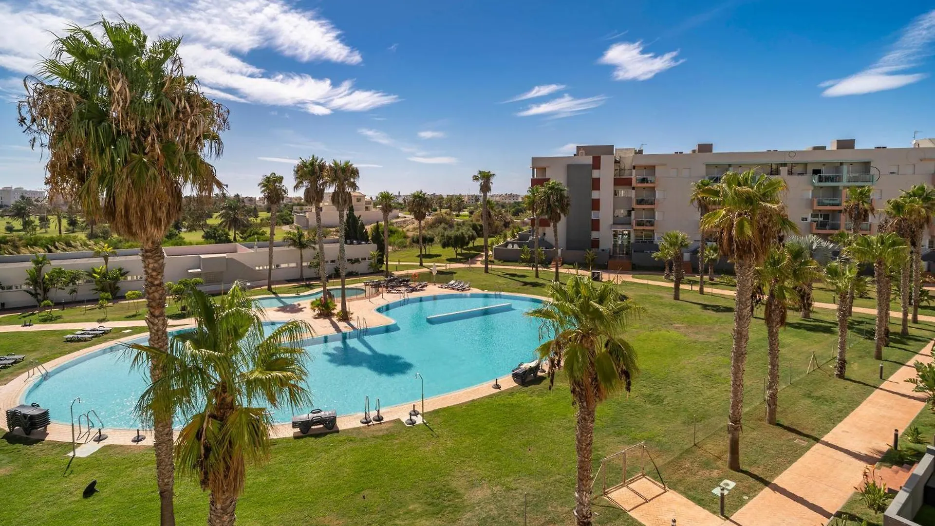 Lovely Apartment In Almerimar With Kitchen 0*,